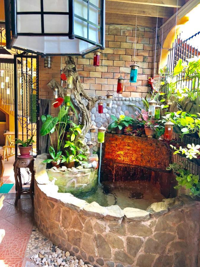 Balai Tinay Guesthouse Legazpi Exterior photo
